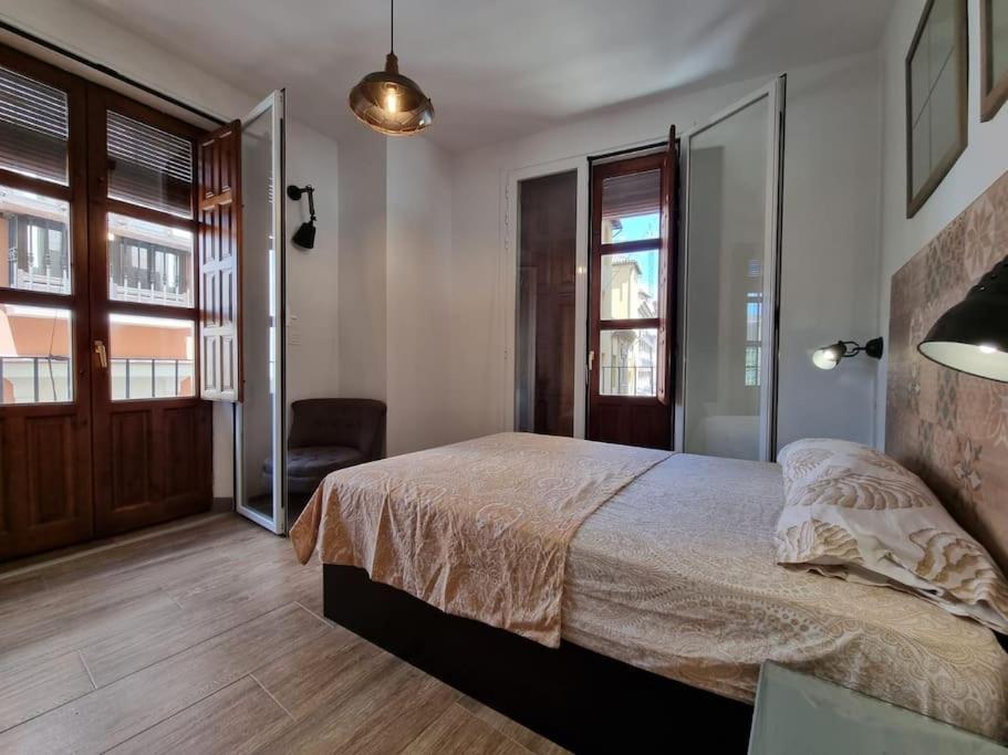Apartamento Exclusividad A Pie De La Torre De La Catedral Granada Exterior foto