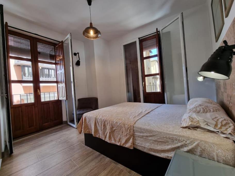Apartamento Exclusividad A Pie De La Torre De La Catedral Granada Exterior foto